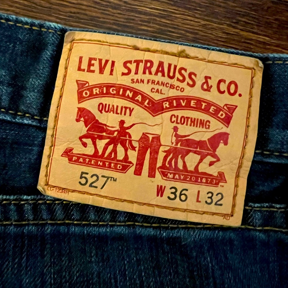 Men’s Levi’s 527 Boot Cut dark blue jeans 36x32